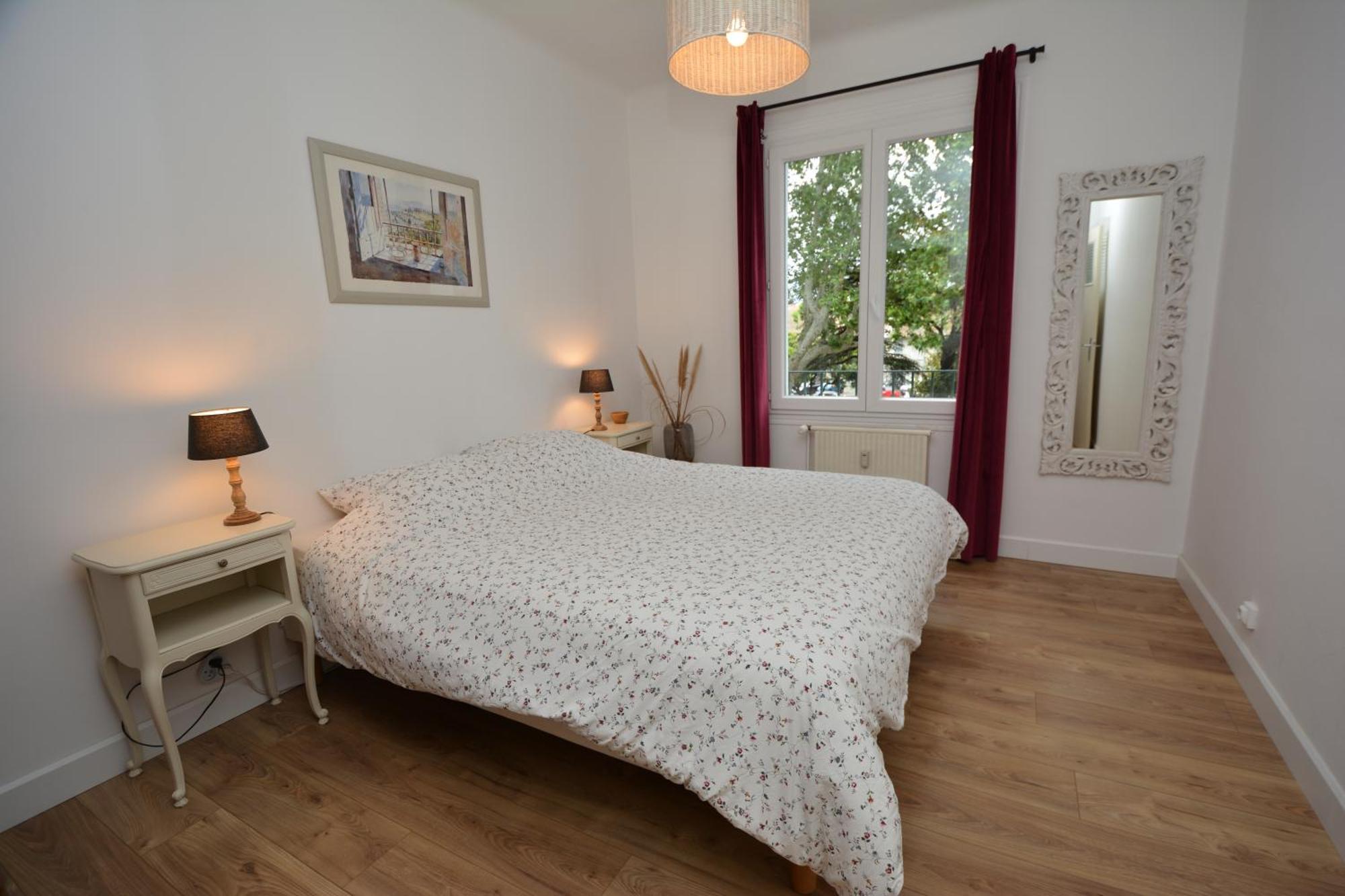 Appartement Tarascon Eksteriør bilde